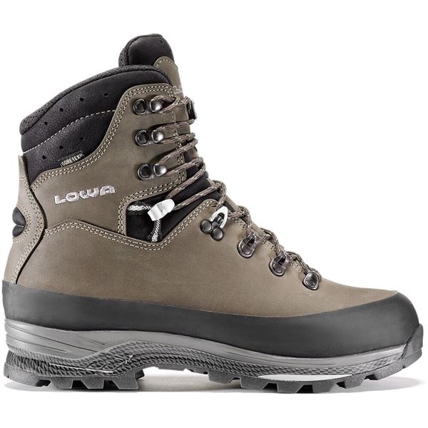 Lowa Tibet GTX boots
