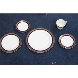 A Noritake Set of Dinner Plate, Salad Plate, Bread Plate, Cup and Saucer