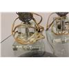 Image 4 : Lot of 2 Vintage Mid Century Modern Lucite Base Table Lamps