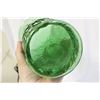 Image 6 : A Cleveland, Ohio Green Glass Vase
