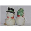Image 4 : 2 Ceramic Snowman Salt and Pepper Shakers
