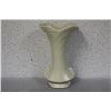 Image 3 : A Shawnee Pottery Vase