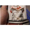 Image 9 : A Pair of Ceramic Book Ends