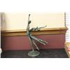 Image 2 : A Metal Sculpture