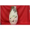 Image 1 : An Oriental Vase