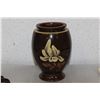 Image 8 : A Pottery Jar