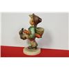 Image 3 : A Hummel Figurine