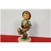 Image 4 : A Hummel Figurine