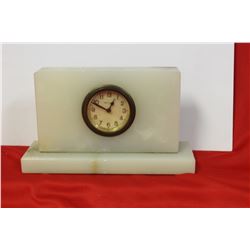 A New Haven Onyx Clock