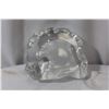 Image 2 : An Eagle Glass Paperweight