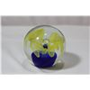 Image 2 : A Paperweight