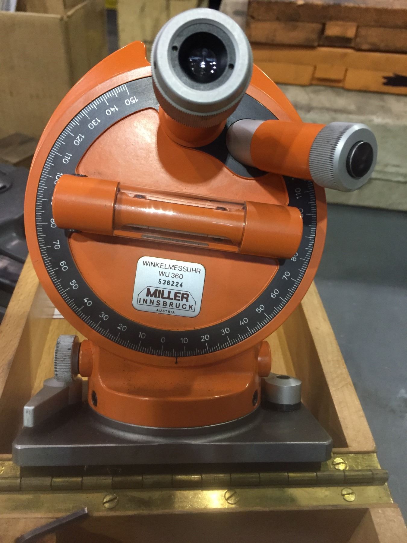 MILLER INNSBRUCK WU 360 UNIVERSAL OPTICAL PROTRACTOR WITH BOX