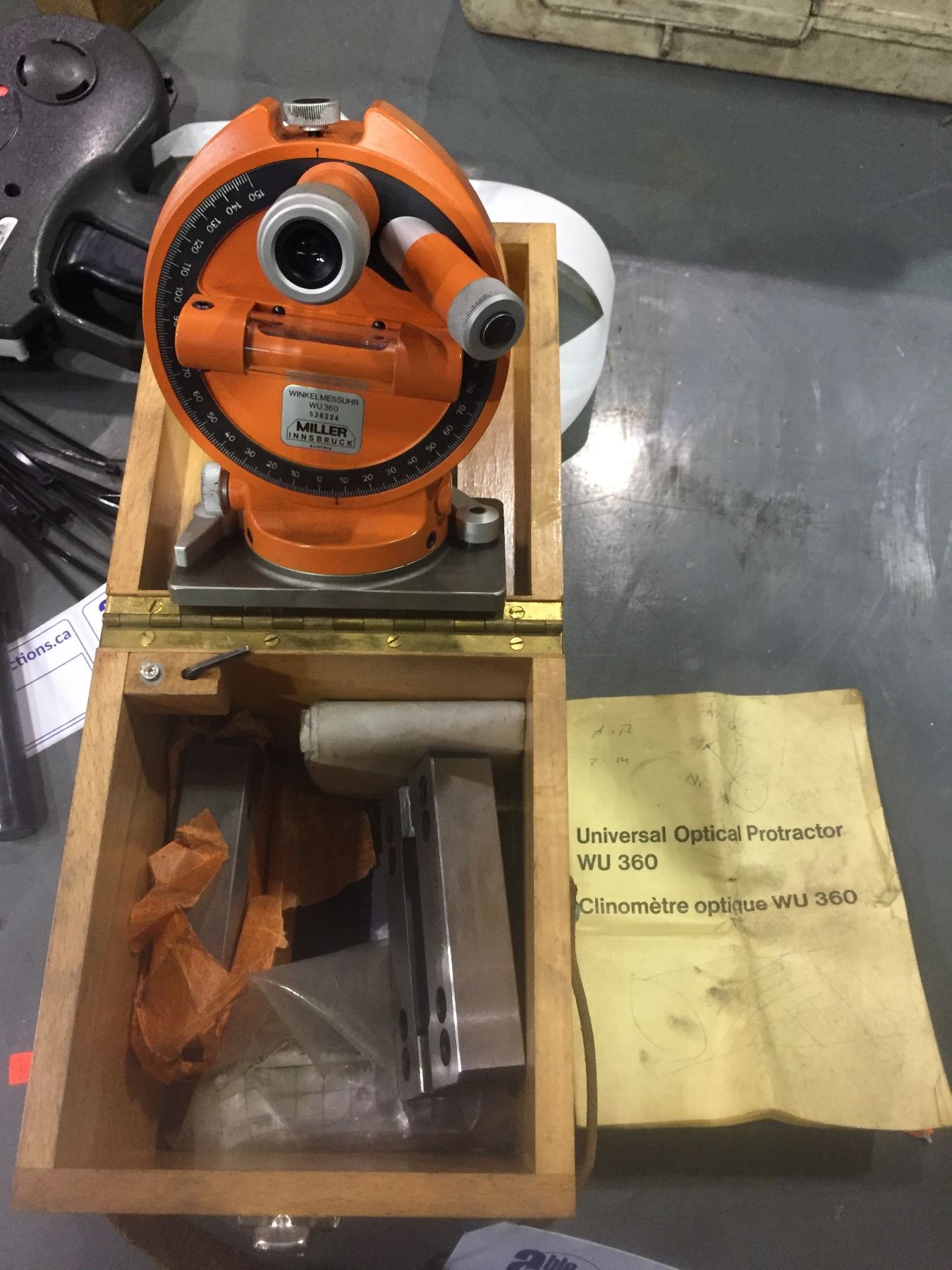 MILLER INNSBRUCK WU 360 UNIVERSAL OPTICAL PROTRACTOR WITH BOX