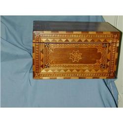 AMERICAN MARQUETRY JEWELLERY BOX: #1224139