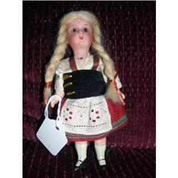 Armand Marseille Minature girl closed mouth #1239714