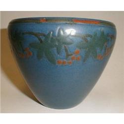 RARE SIGNED MARBLEHEAD POTTERY VASE #1240009