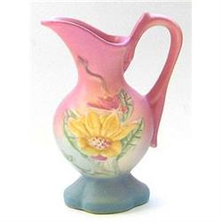 Hull Magnolia Matte Pitcher 14-4-3/4 #1240090