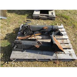 PALLET C/W 2 TRAILER JACKS
