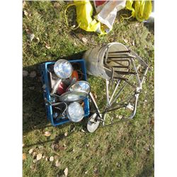 QUANTITY OF MIRRORS, LIGHTS, ETC