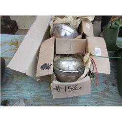 BOX WITH 2 HEAD LIGHTS