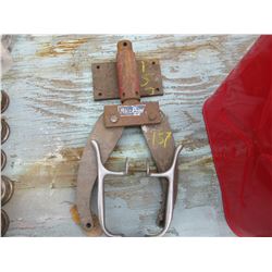 BLUE POINT CLAMP
