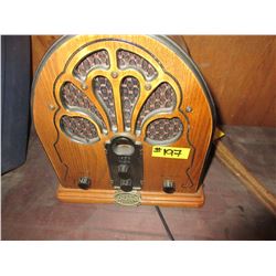 THOMAS SERIES ELECTRIC RADIO (REPRODUCTION)