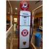 Image 1 : TEXACO GAS PUMP C/W GLOBE