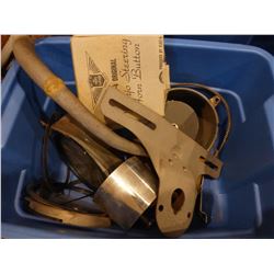 TOTE C/W TACOMETER, ETC