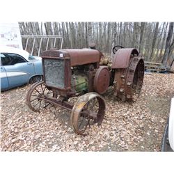 1930 JOHN DEERE D TRACTOR