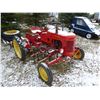 Image 2 : 1950 MASSEY HARRIS PONY TRACTOR