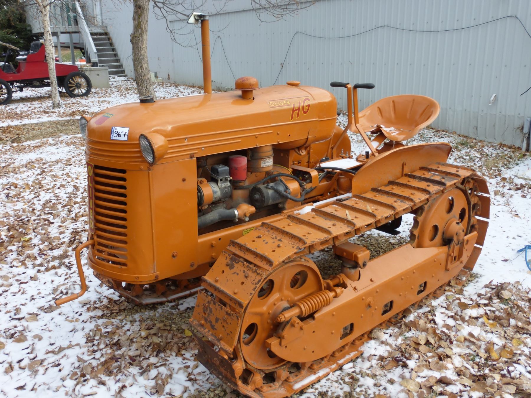 1945 OLIVER CLEAT TRACK MODEL HG42