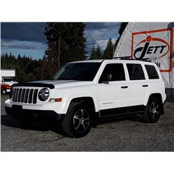 F5 --  2013 JEEP PATRIOT , White , 136905  KM's