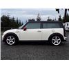 Image 8 : J3 --  2008 MINI COOPER S CLUBMAN  , White , 113697  KM's