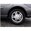 Image 10 : A10 --  2002 FORD FOCUS SE  , Grey , 241562  KM's "NO RESERVE"