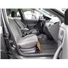 Image 16 : A10 --  2002 FORD FOCUS SE  , Grey , 241562  KM's "NO RESERVE"