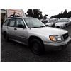 Image 3 : M1 --  2000 SUBARU FORESTER L  , Silver , 252288  KM's