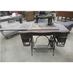 Vintage Brunwick Treadle Sewing Machine Missing 2 Drawers