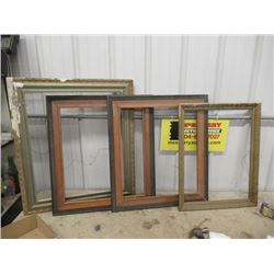 8 Items - Picture Frames & Framed Pictures
