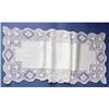 Image 1 : White Linen & Wide Lace Runner  #1225432