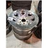 Image 2 : 4 18.5" SILVER SHINY RIMS