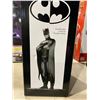 Image 2 : NEW IN BOX BATMAN BLACK & WHITE STATUE LIMITED EDITION 694/3500