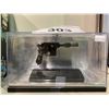 Image 1 : STAR WARS EPISODE V: THE EMPIRE STRIKES BACK HAN SOLO BLASTER IN DISPLAY CASE