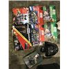 Image 2 : ASSORTED STAR WARS TOYS & BOOKS (SOME NEW IN PACKAGING/SOME DAMAGED)