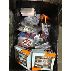 BIN OF GREENLIGHT & ASSORTED MODEL CARS (BIN NOT INCLUDED)