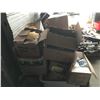 Image 2 : PALLET OF ASSORTED GOODS (BUBBLE WRAP ENVELOPES, RECEIPT PAPER, BAGS, ETC)