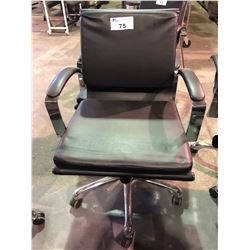 ROLLING & RECLINING OFFICE CHAIR