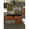 Image 2 : 2 NEW IN BOX SHOES SIZE 10 1/2 & 9 1/2: MERRELL & REEBOK