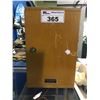 Image 2 : BAUSCH & LOHB MICROSCOPE IN BOX WITH KEY