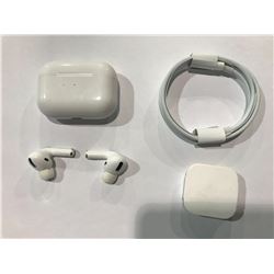 NEW WIRELESS BLUETOOTH EAR PODS (NOT AN APPLE PRODUCT)