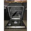 Image 2 : SAMSUNG BUILT IN DISHWASHER, STAINLESS STEEL, MODEL #DW80R2031US
